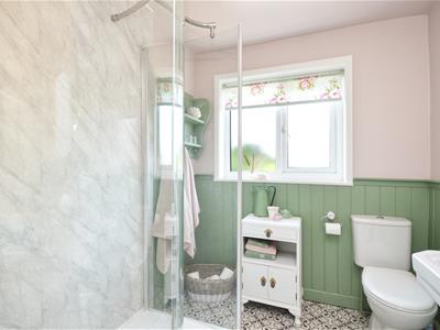 Family Shower Room